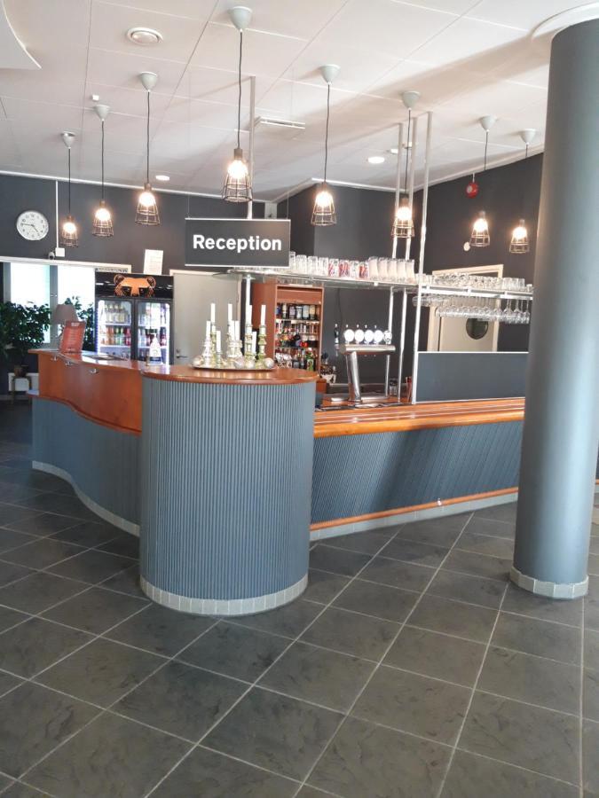 Hotelli Kaustinen ภายนอก รูปภาพ